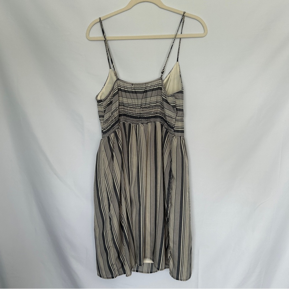 Gilli Cream and Grey Striped Dress‎ - Picture 7 of 7
